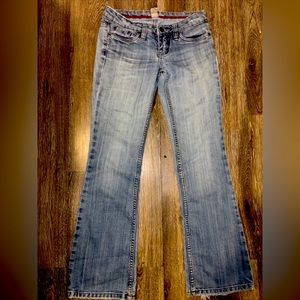 Refuge Jeans Womens Size3 Bootcut Light Blue Denim Medium Wash Jeans Embroidered